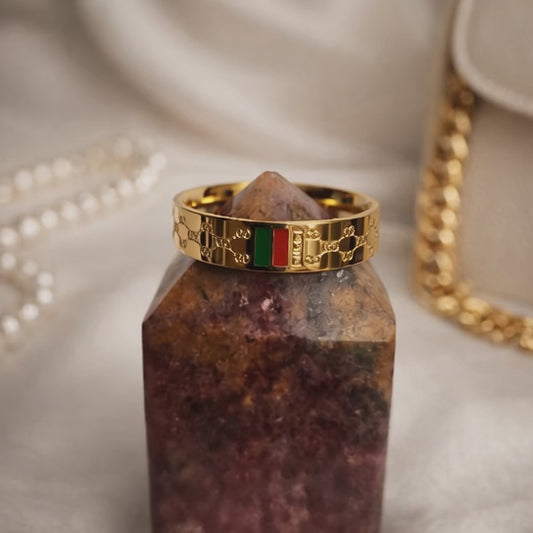 Vintage gucci heart ring
