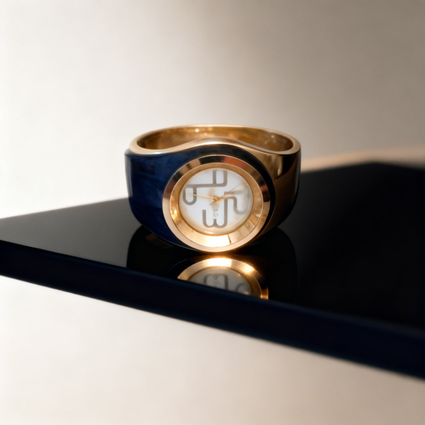 Vintage Dolce & Gabbana (D&G) watch.